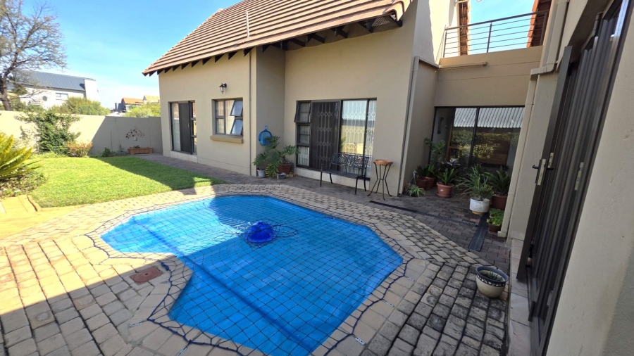 4 Bedroom Property for Sale in Leloko North West
